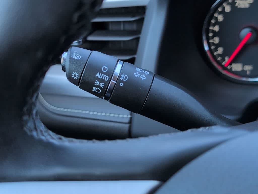 Thumbnail: 2023 GMC Acadia - 29