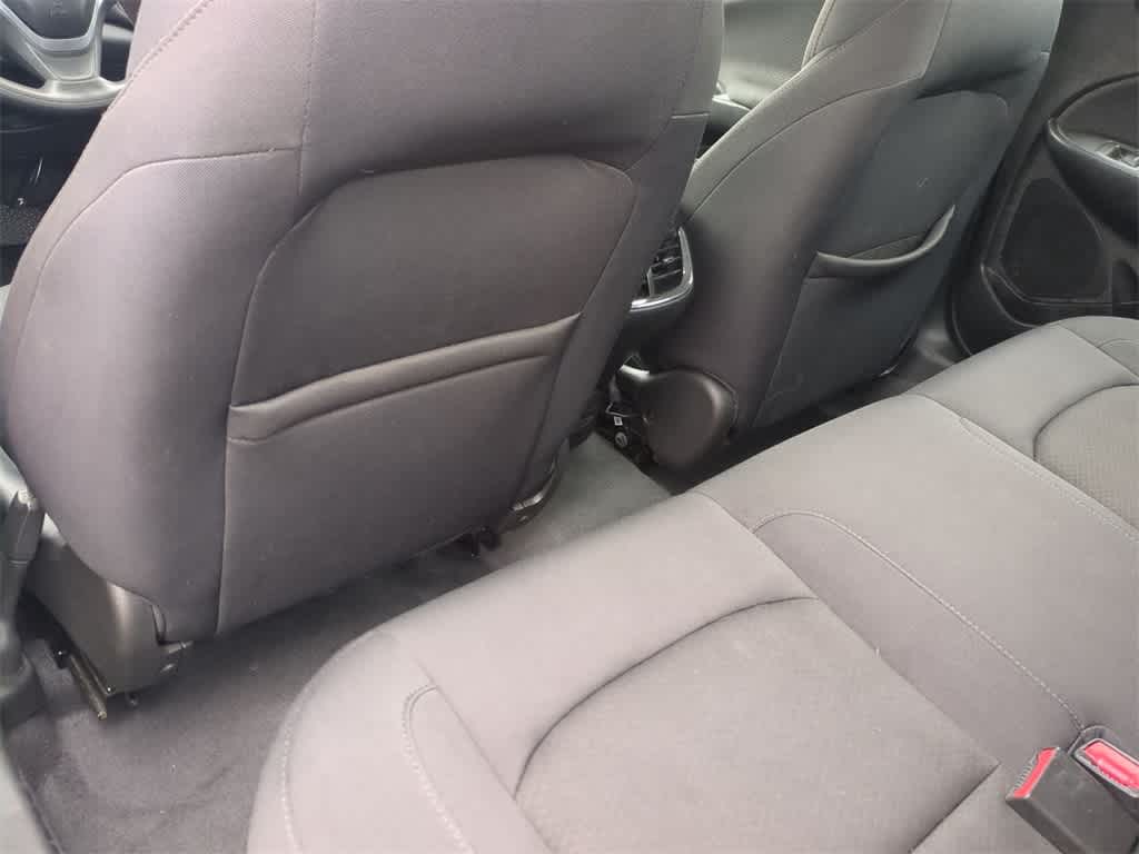 Thumbnail: 2022 Chevrolet Malibu - 18