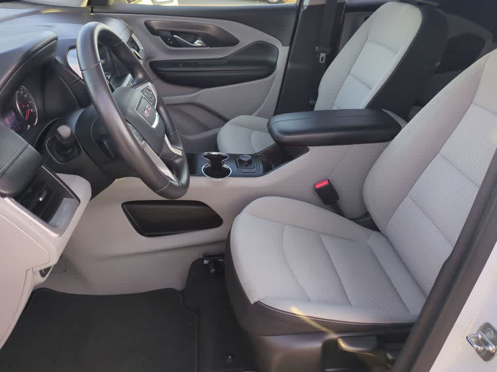 Thumbnail: 2022 GMC Terrain - 16