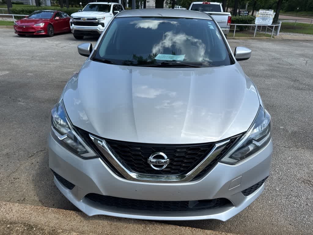 Thumbnail: 2019 Nissan Sentra - 11