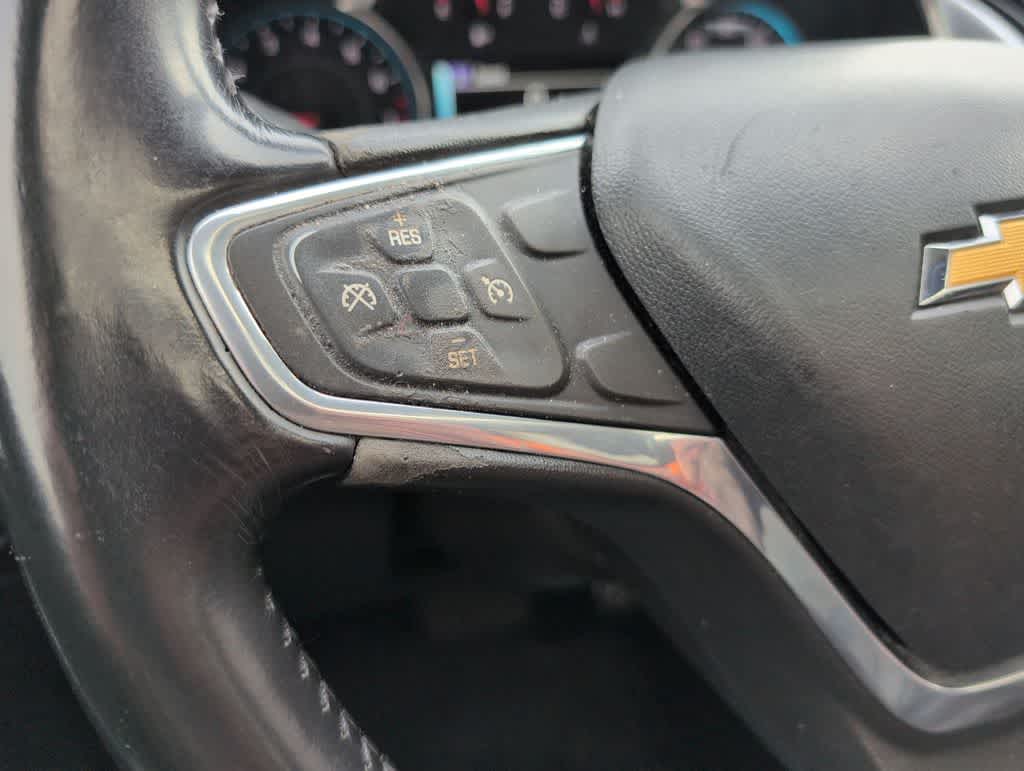 Thumbnail: 2016 Chevrolet Malibu - 25