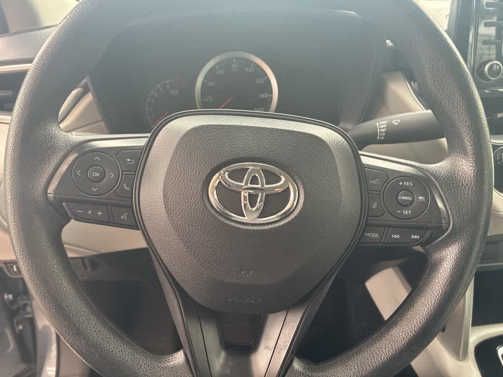 Thumbnail: 2022 Toyota Corolla Cross - 15