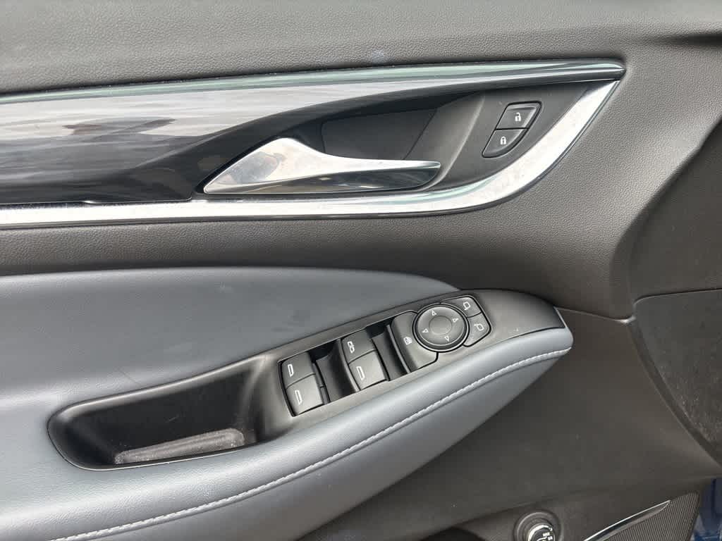 2024 Buick Enclave Essence 11
