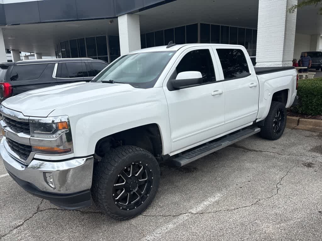 Thumbnail: 2017 Chevrolet Silverado 1500 - 11