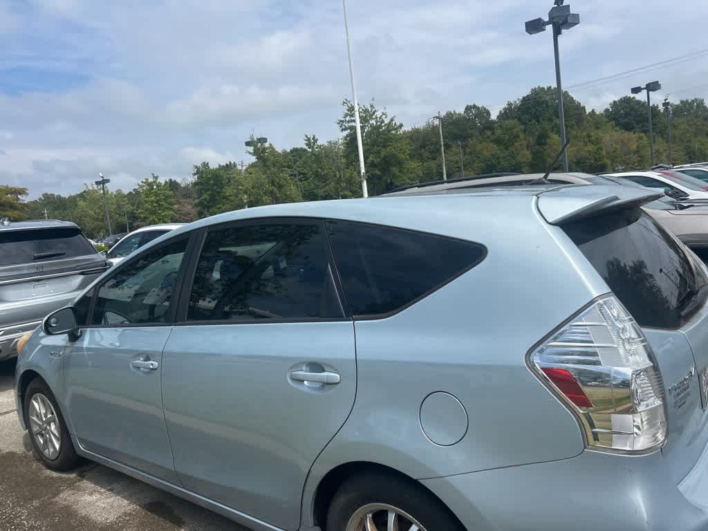 Thumbnail: 2012 Toyota Prius v - 1