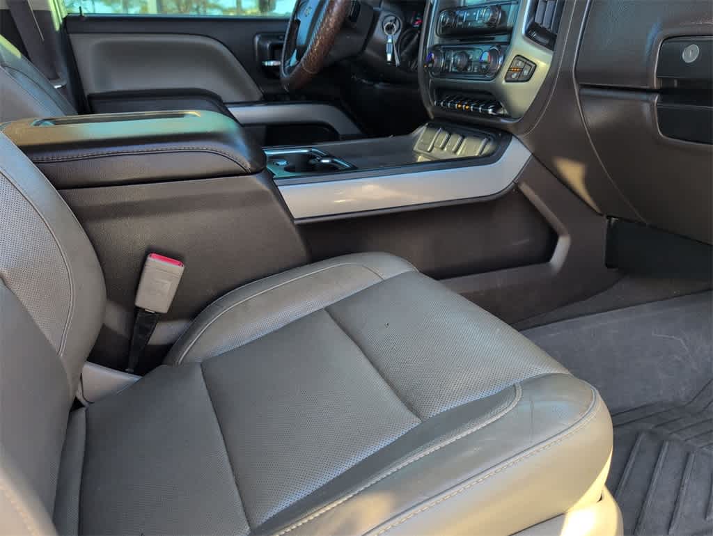 Thumbnail: 2019 Chevrolet Silverado 2500 - 22