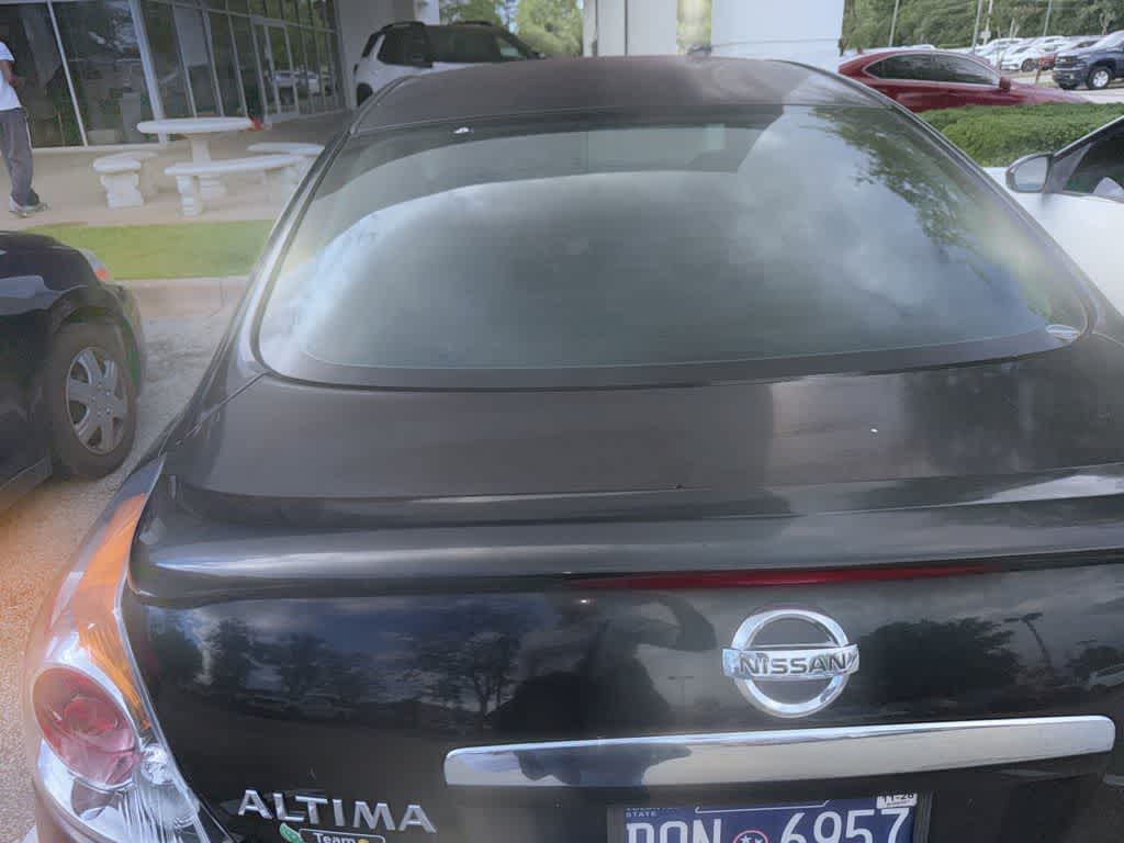 Thumbnail: 2009 Nissan Altima - 16
