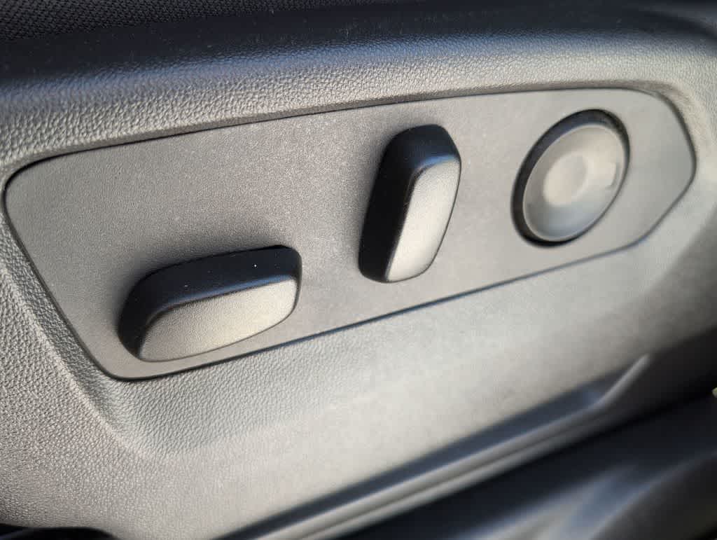 Thumbnail: 2024 Chevrolet Silverado 1500 - 18