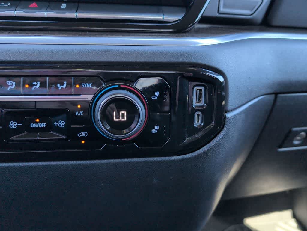 Thumbnail: 2022 Chevrolet Silverado 1500 - 31