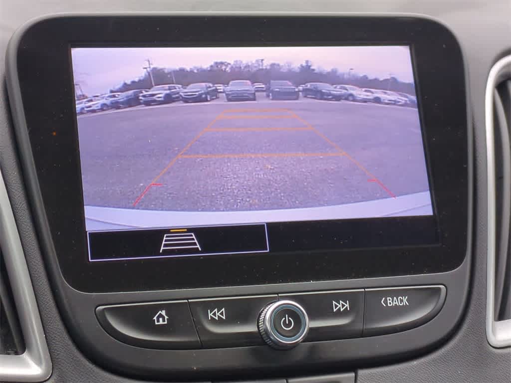 Thumbnail: 2022 Chevrolet Malibu - 28