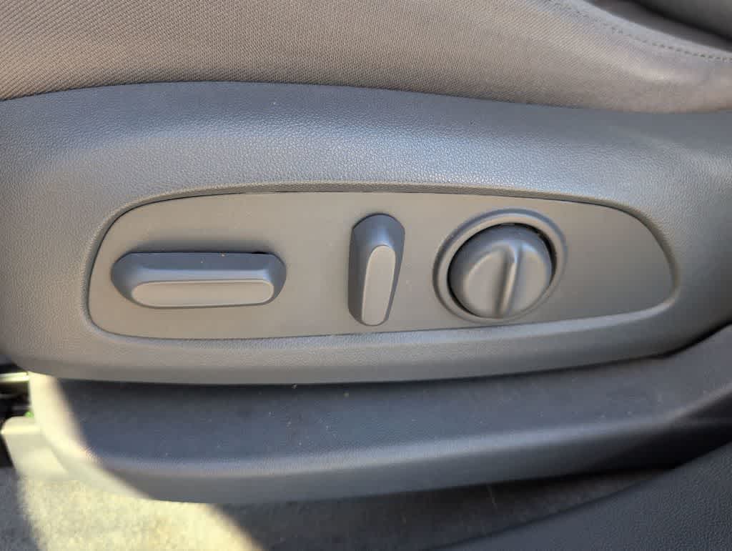 Thumbnail: 2022 Chevrolet Blazer - 17