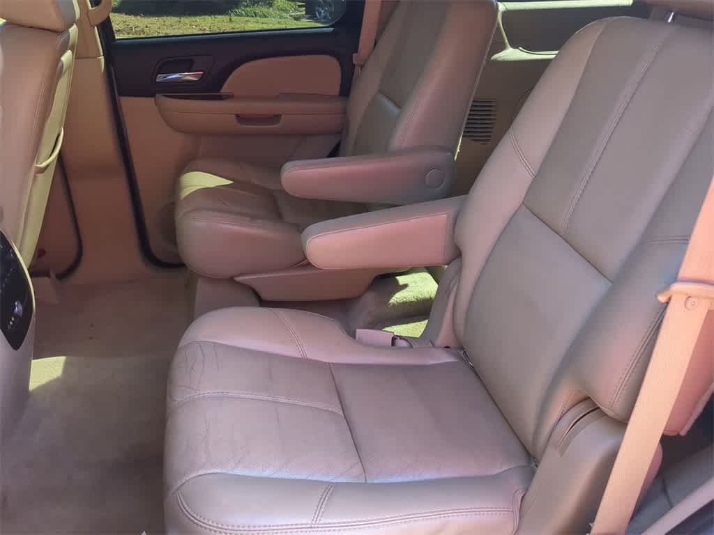 Thumbnail: 2007 Chevrolet Tahoe - 20