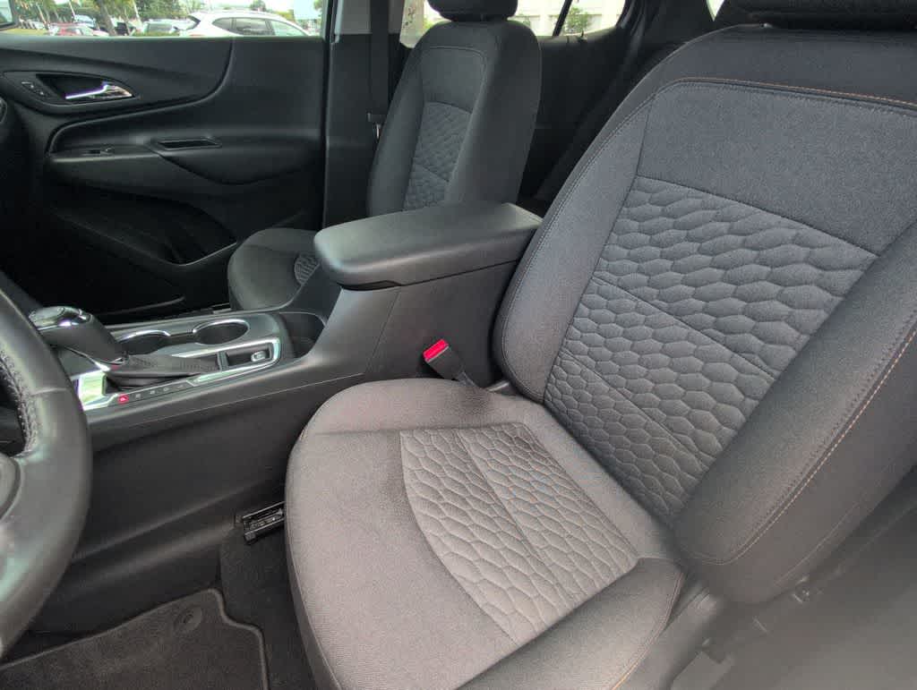 Thumbnail: 2020 Chevrolet Equinox - 17