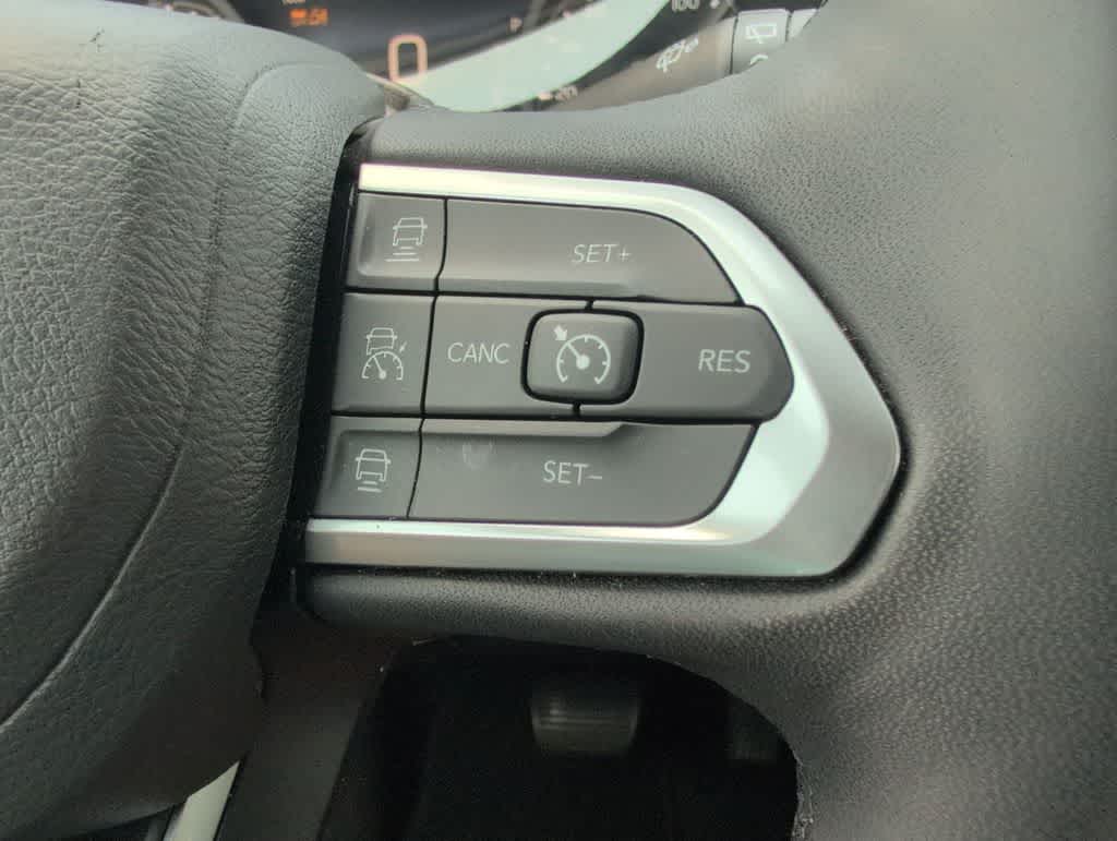 Thumbnail: 2025 Jeep Compass - 25