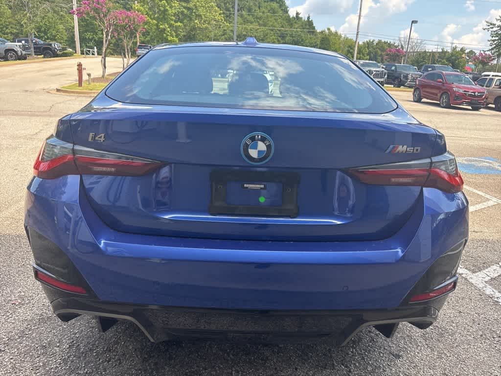 Thumbnail: 2022 BMW i4 - 10