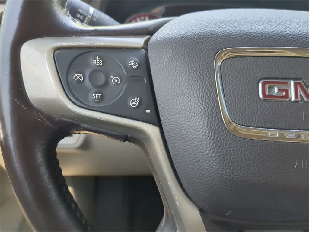 Thumbnail: 2017 GMC Acadia - 23
