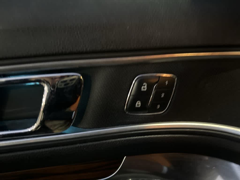 Thumbnail: 2017 Ford Explorer - 24