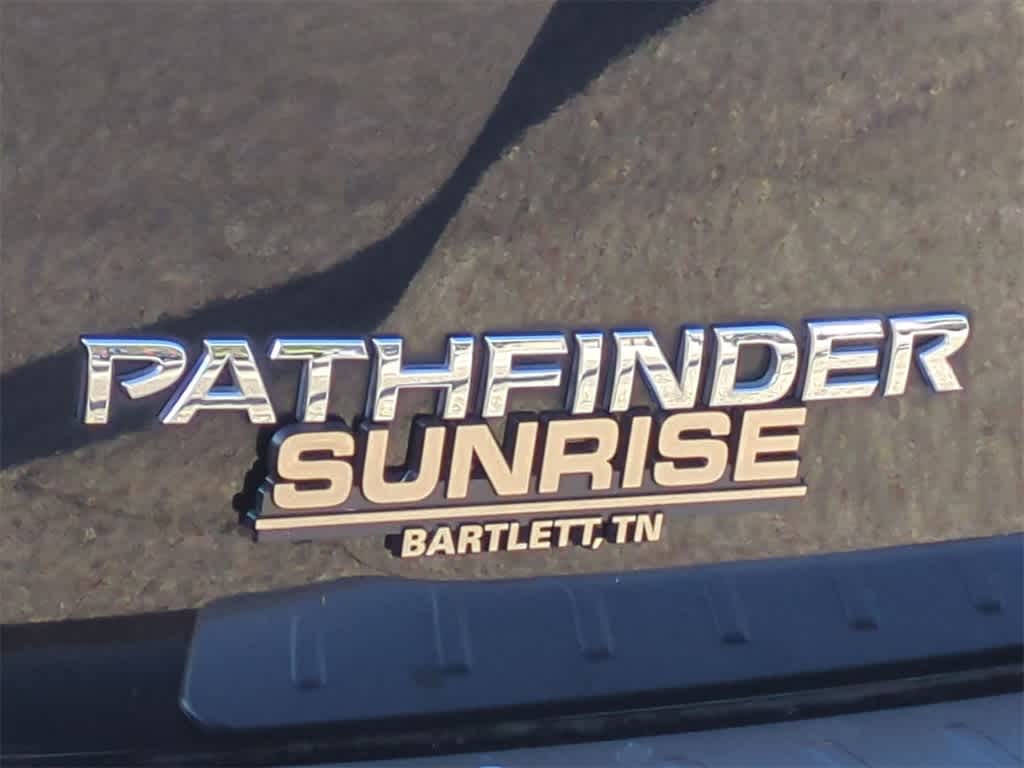 Thumbnail: 2017 Nissan Pathfinder - 13