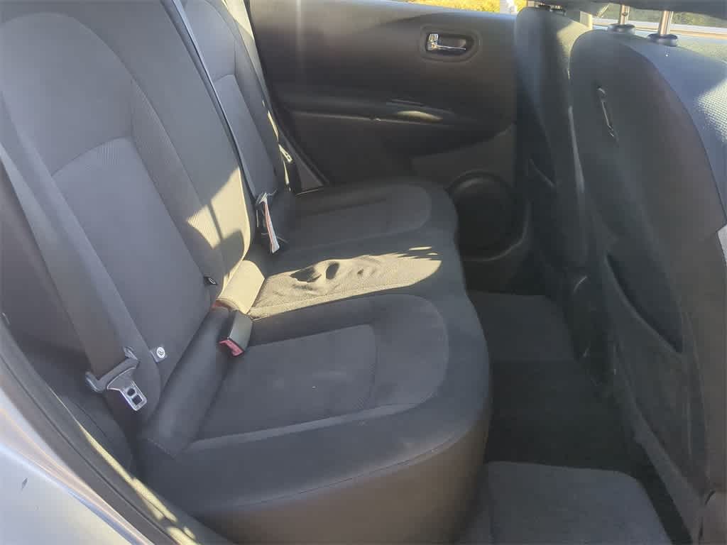 Thumbnail: 2013 Nissan Rogue - 19