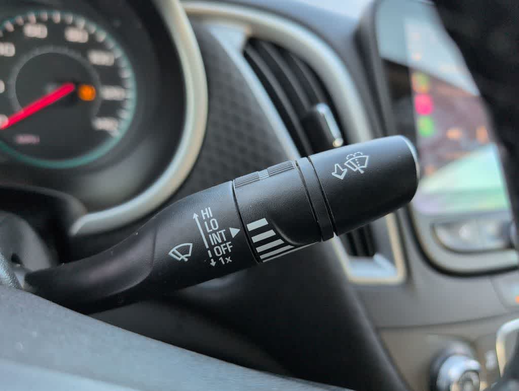 Thumbnail: 2023 Chevrolet Malibu - 25