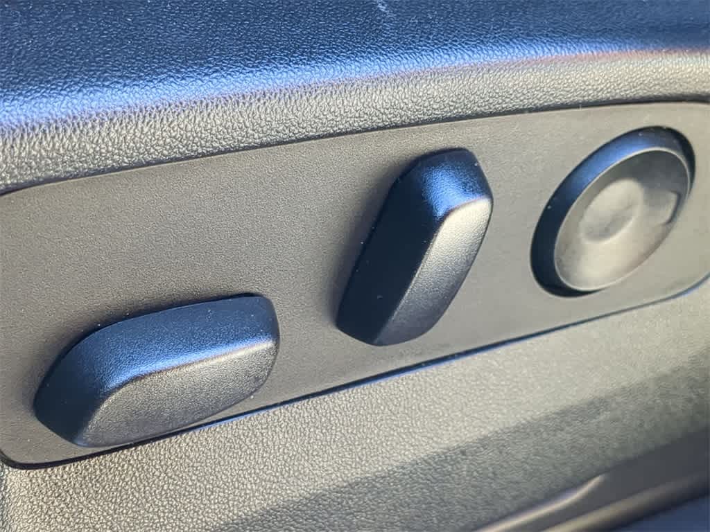 Thumbnail: 2022 Chevrolet Silverado 1500 - 18