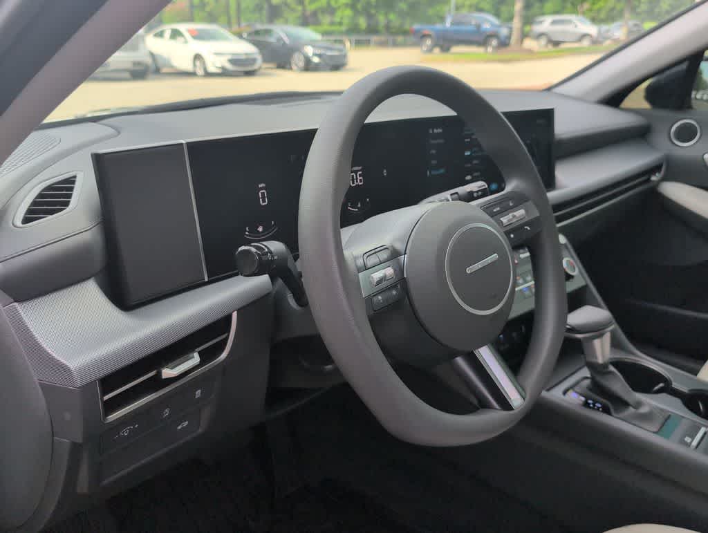 Thumbnail: 2025 Hyundai Sonata - 10