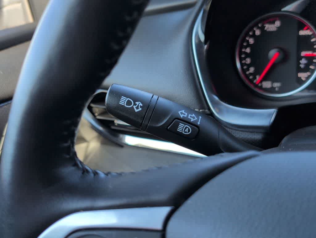 Thumbnail: 2022 Chevrolet Traverse - 28