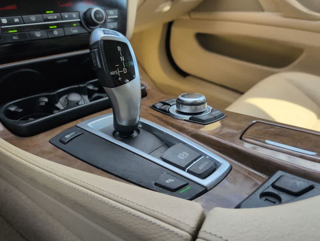 Thumbnail: 2011 BMW 5 Series - 34