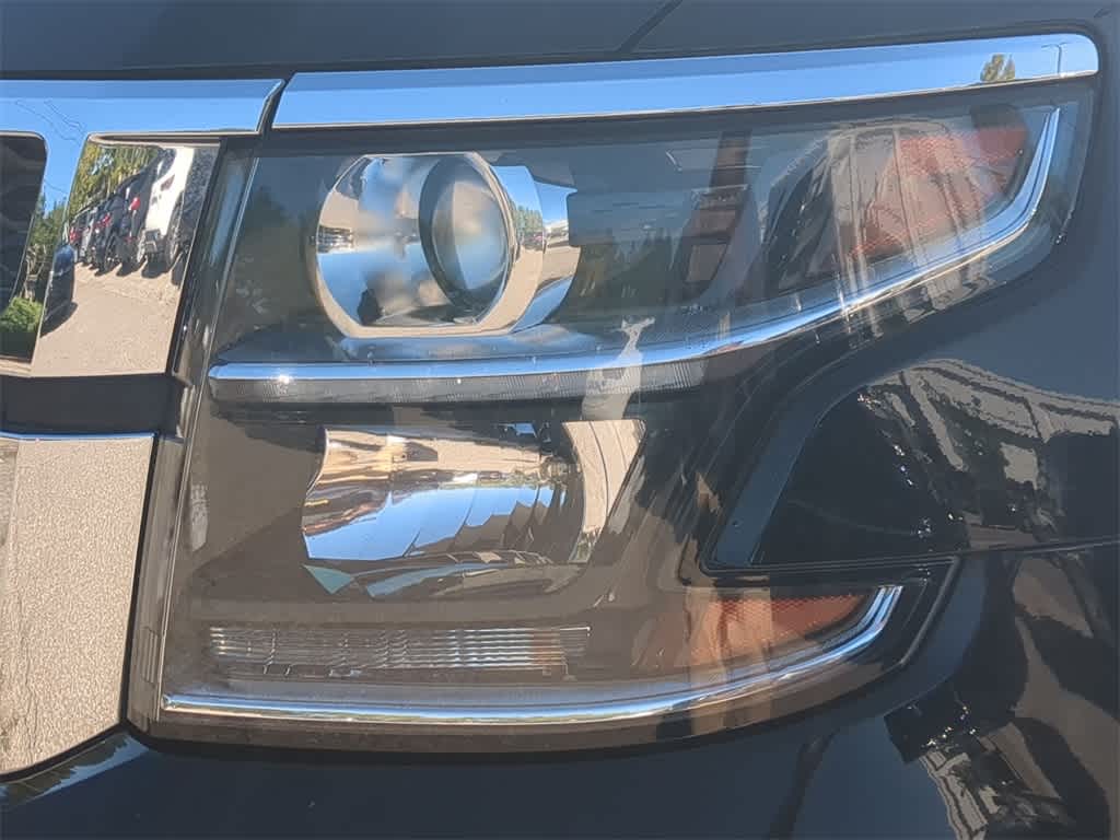 Thumbnail: 2017 Chevrolet Tahoe - 11