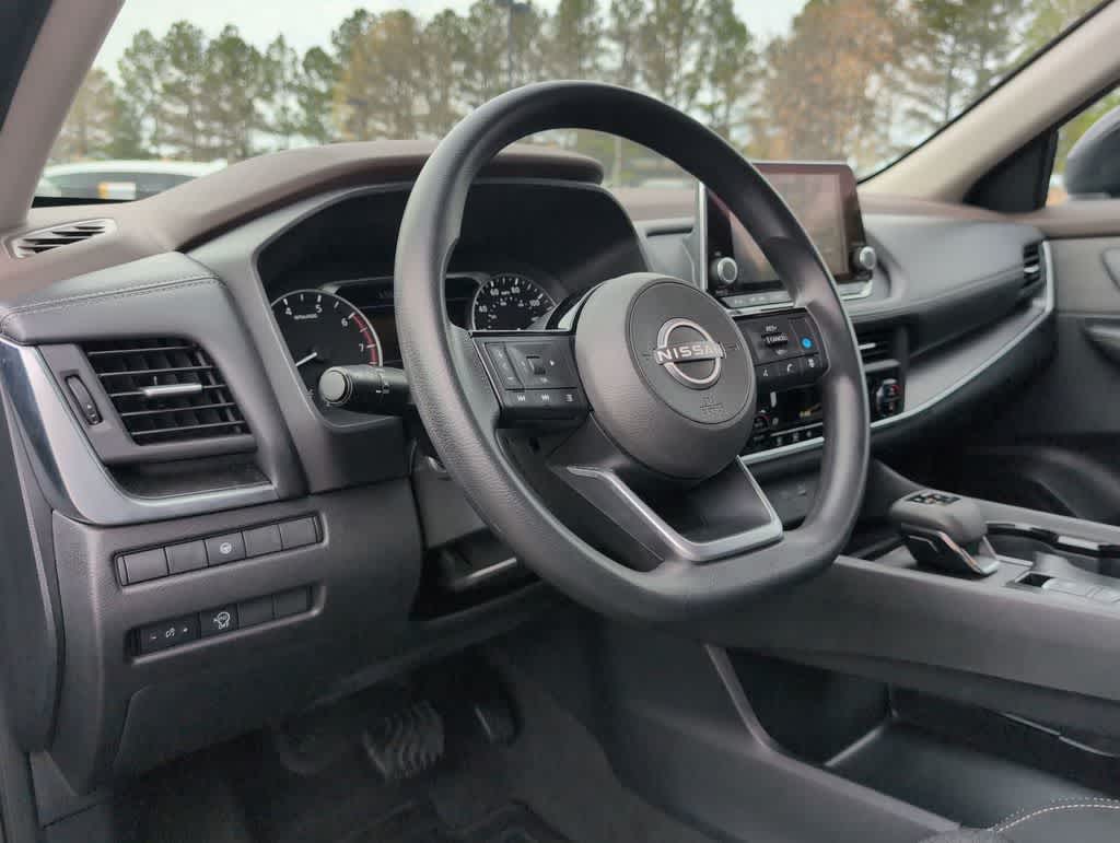 Thumbnail: 2023 Nissan Rogue - 10