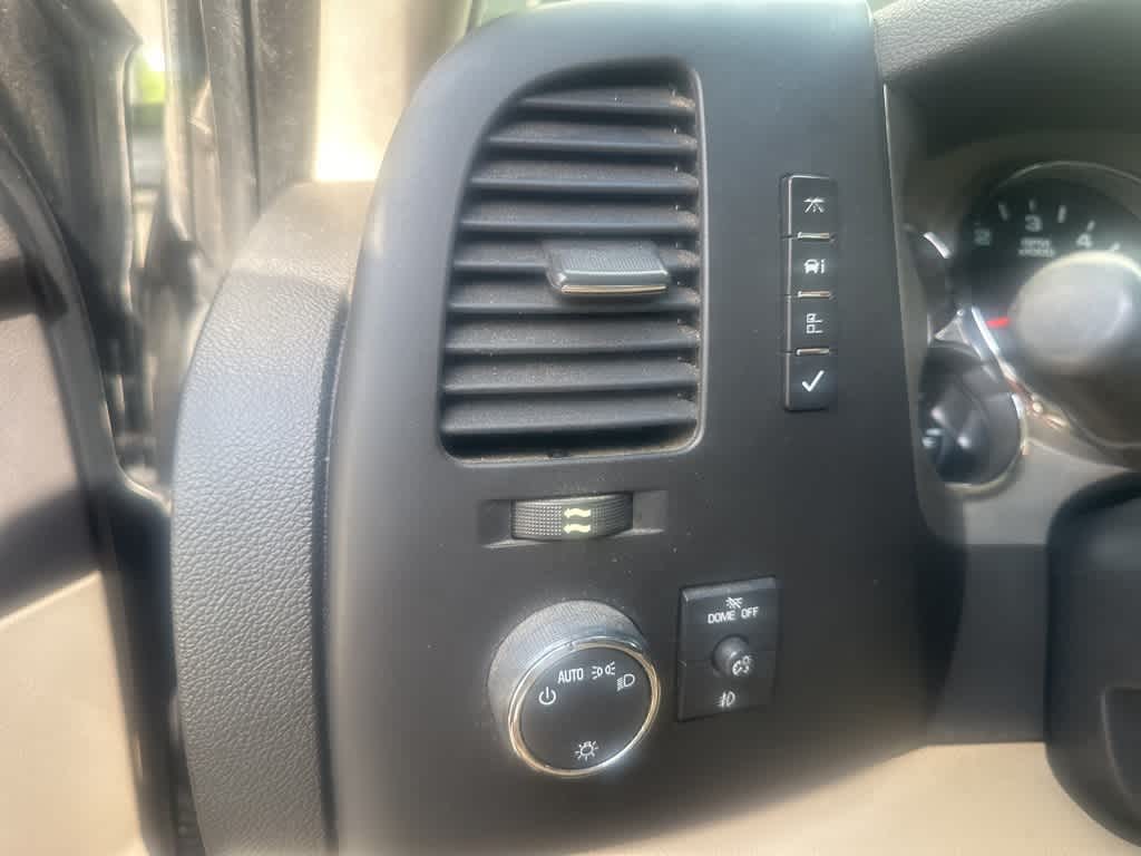Thumbnail: 2011 GMC Sierra 1500 - 8