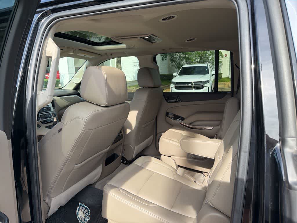 Thumbnail: 2020 GMC Yukon XL - 17