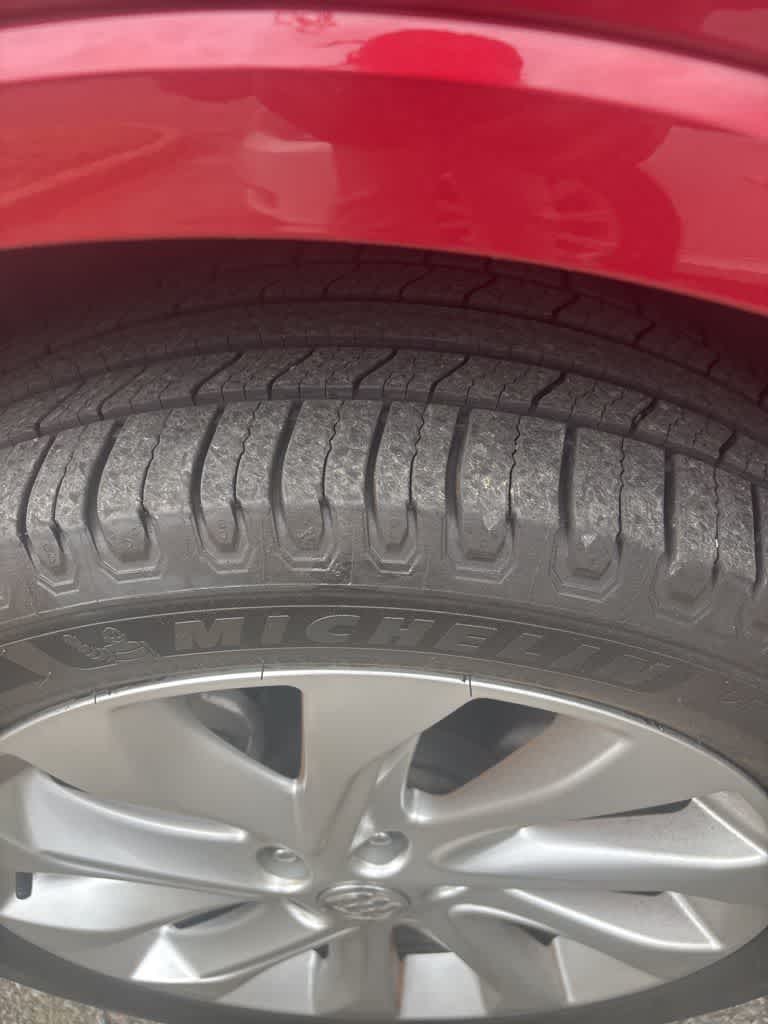 Thumbnail: 2017 Buick Envision - 3