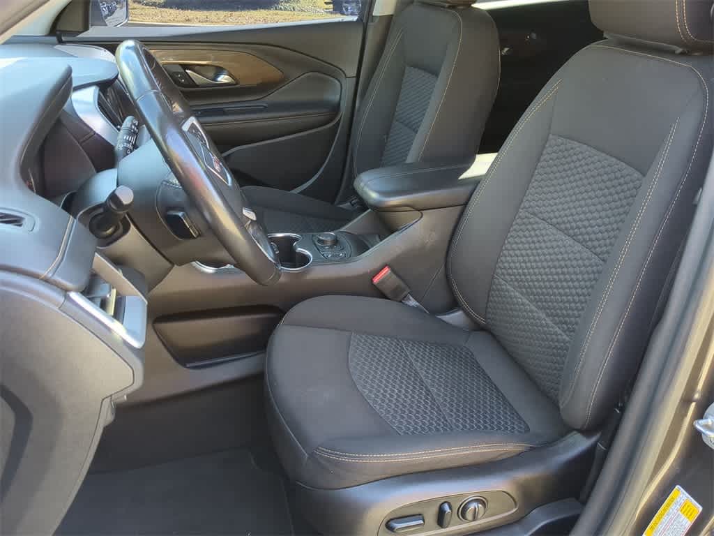 Thumbnail: 2020 GMC Terrain - 17