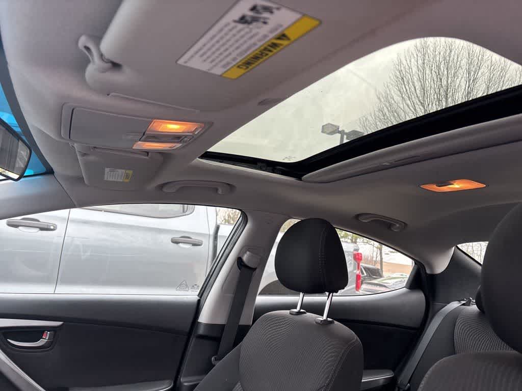 Thumbnail: 2016 Hyundai Elantra - 12