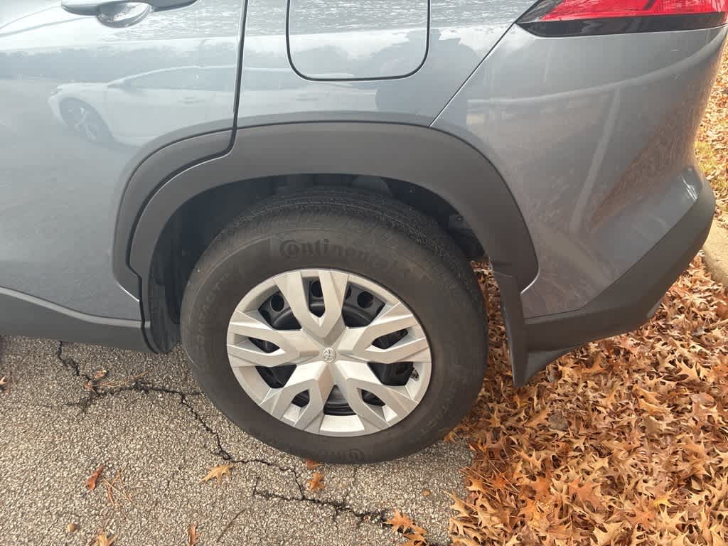 Thumbnail: 2022 Toyota Corolla Cross - 12