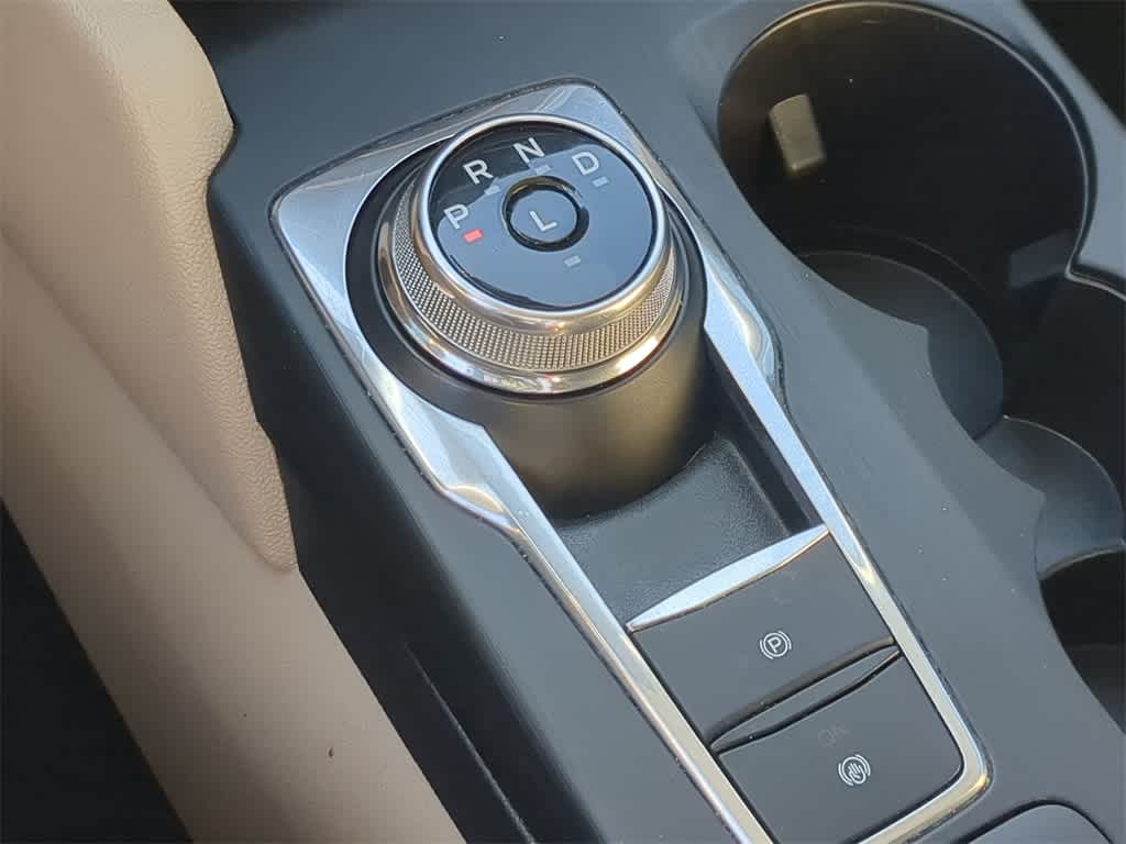 Thumbnail: 2022 Ford Escape - 30