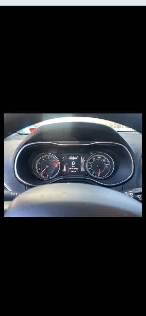 Thumbnail: 2021 Jeep Cherokee - 8