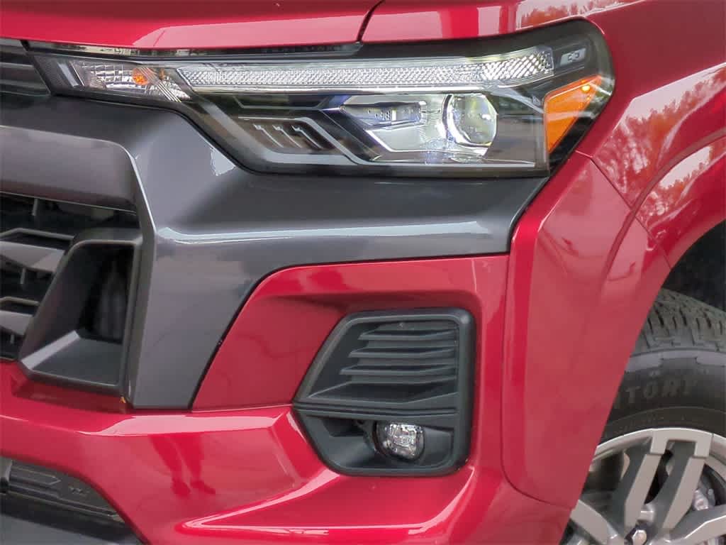 Thumbnail: 2024 Chevrolet Colorado - 11