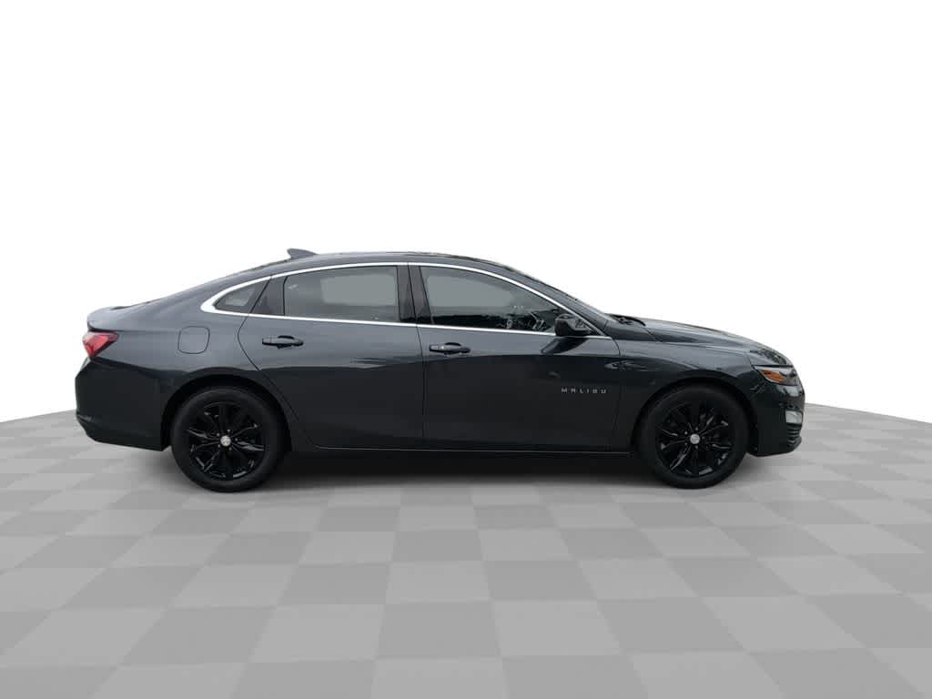 Thumbnail: 2021 Chevrolet Malibu - 9