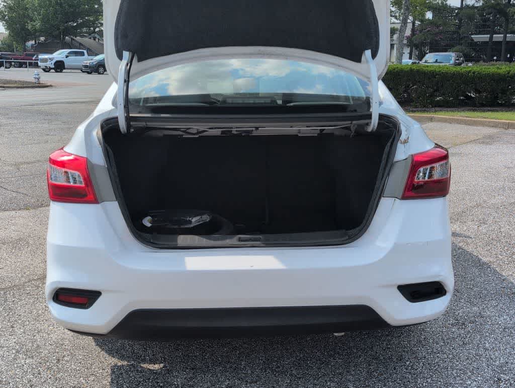 Thumbnail: 2019 Nissan Sentra - 33
