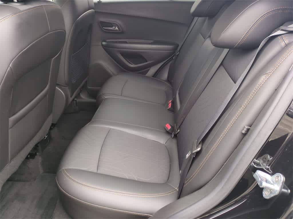 Thumbnail: 2022 Chevrolet Trax - 19