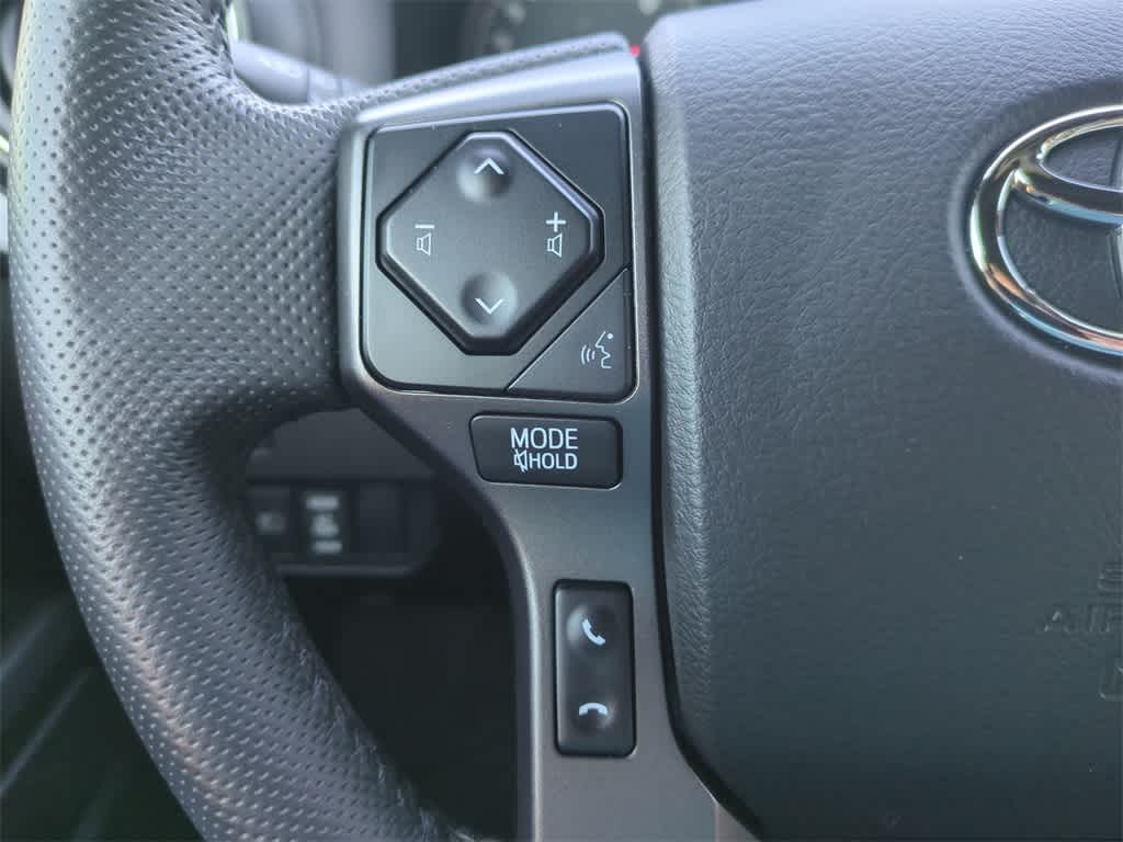 Thumbnail: 2022 Toyota Tacoma - 25