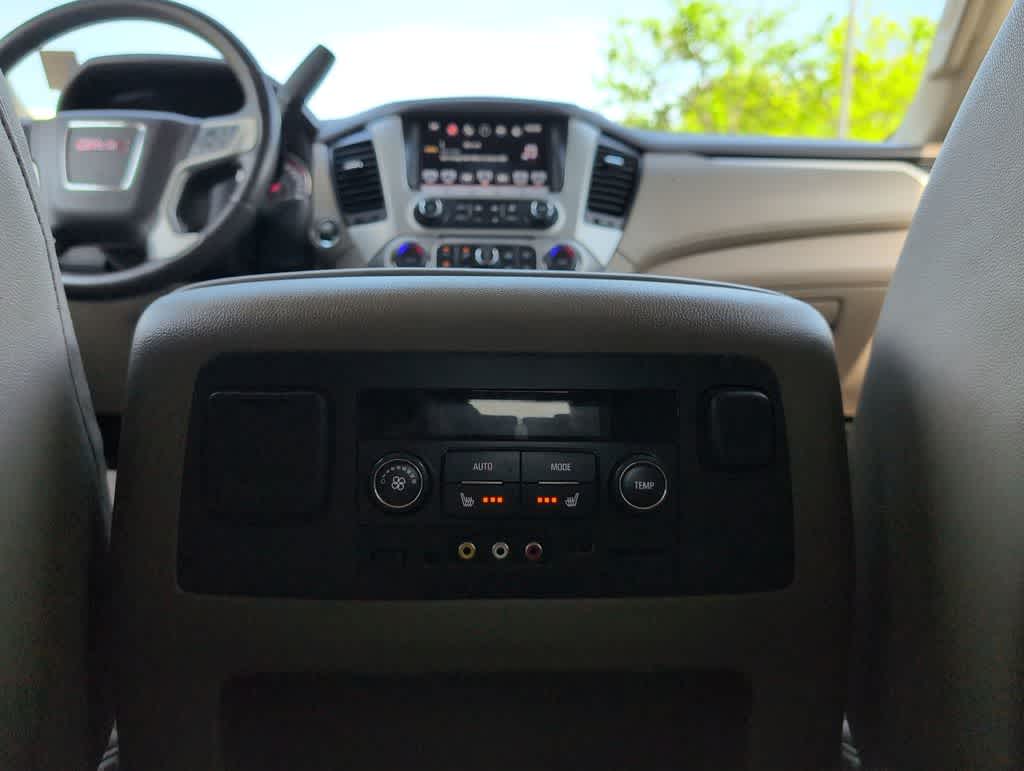 Thumbnail: 2016 GMC Yukon - 38