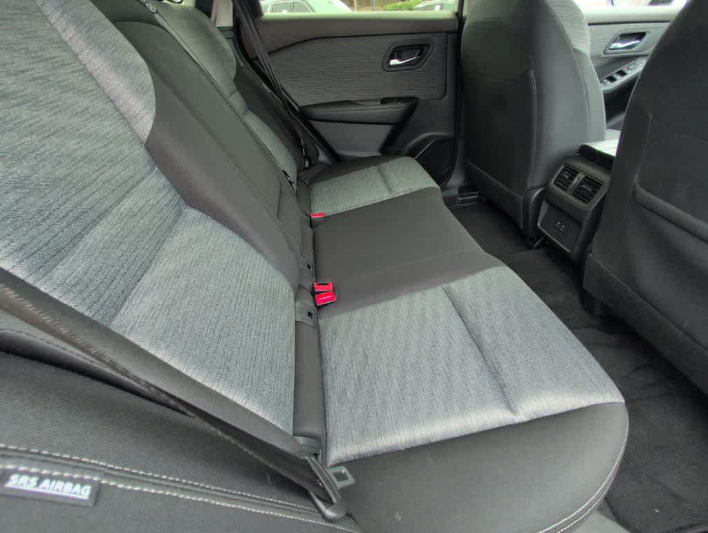 Thumbnail: 2023 Nissan Rogue - 20