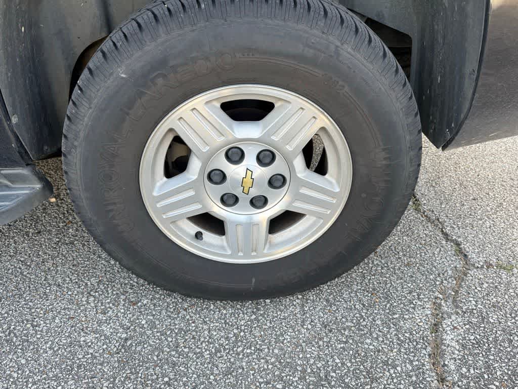 Thumbnail: 2008 Chevrolet Tahoe - 14