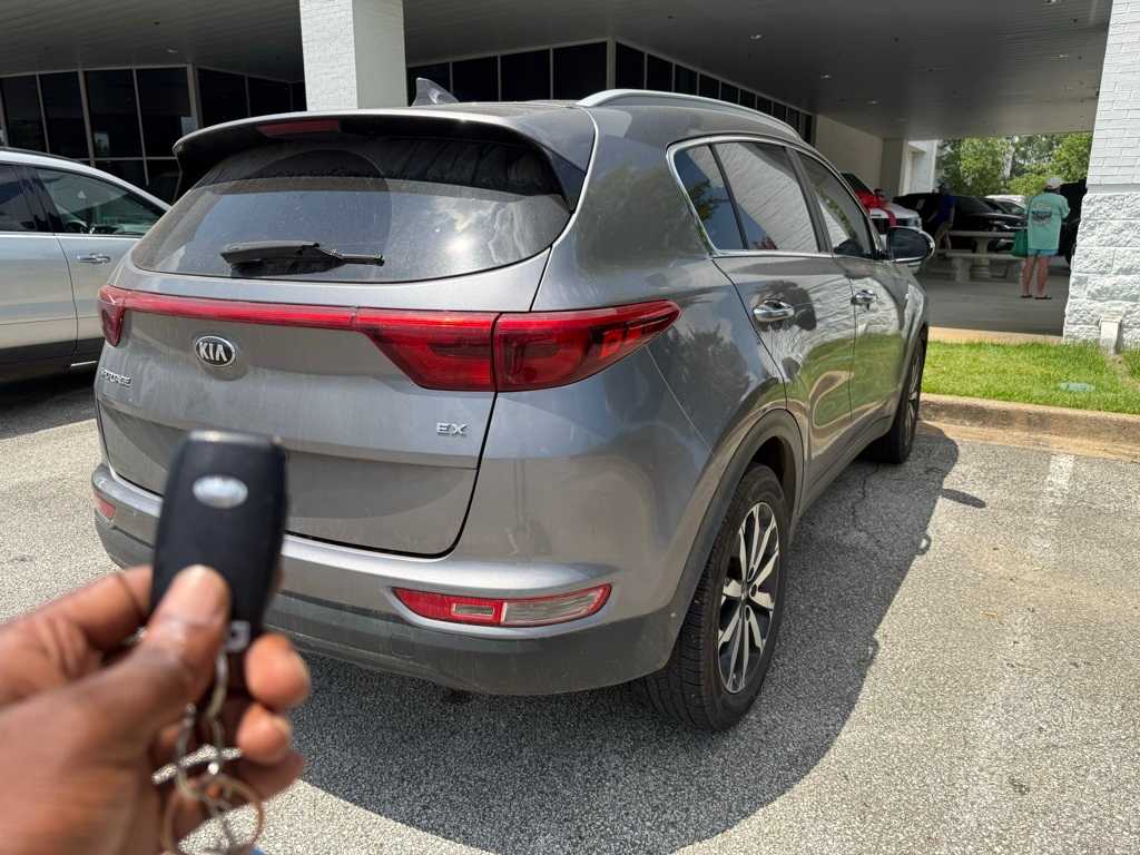 Thumbnail: 2018 Kia Sportage - 3