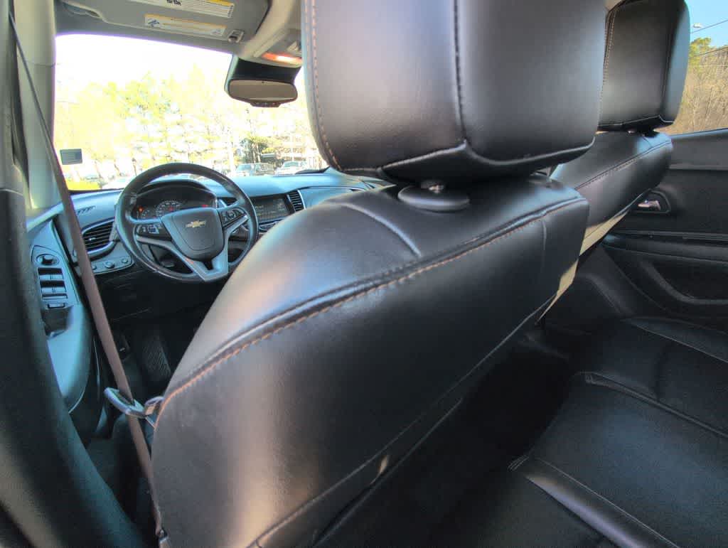 Thumbnail: 2017 Chevrolet Trax - 19