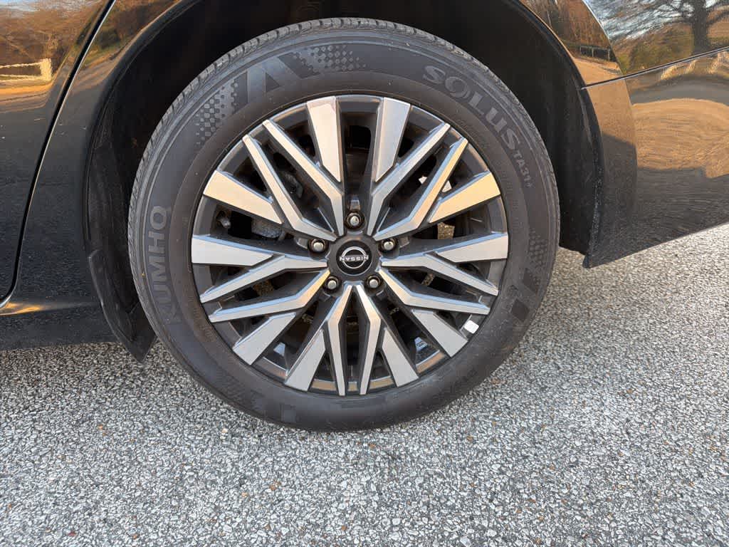 Thumbnail: 2025 Nissan Altima - 5