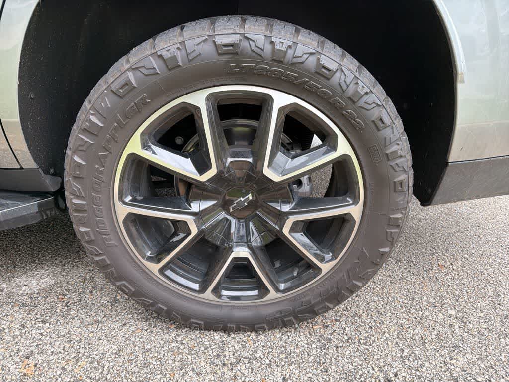 Thumbnail: 2025 Chevrolet Tahoe - 10